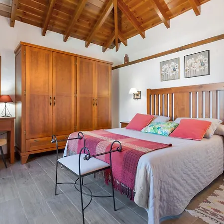 بيت للعطل Volcan 16 *