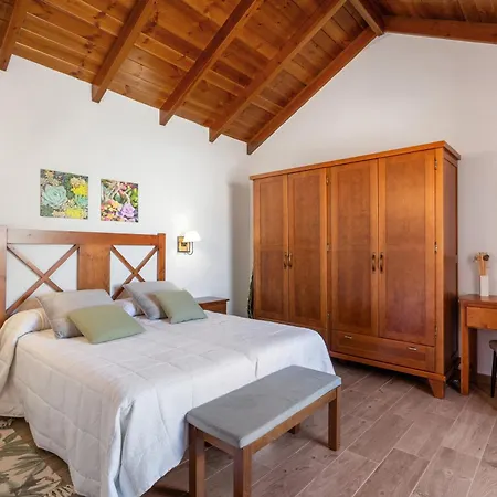 Volcan 16 بيت للعطل El Tanque