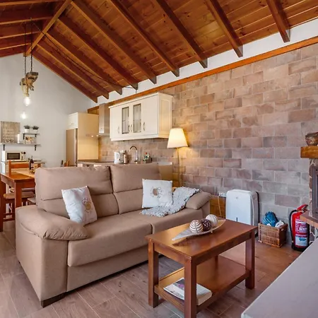 Volcan 16 Holiday home